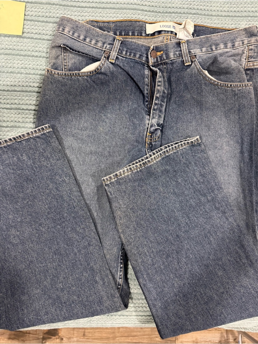GAP Men's Medium Blue Relaxed Denim Jeans